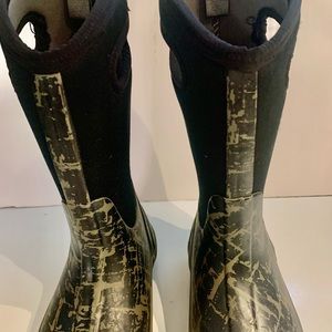 Bog child’s boots Sz 13